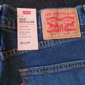 New Men's 505 Levi's blue medium washed jeans. Unused, tags on. Size 32x34